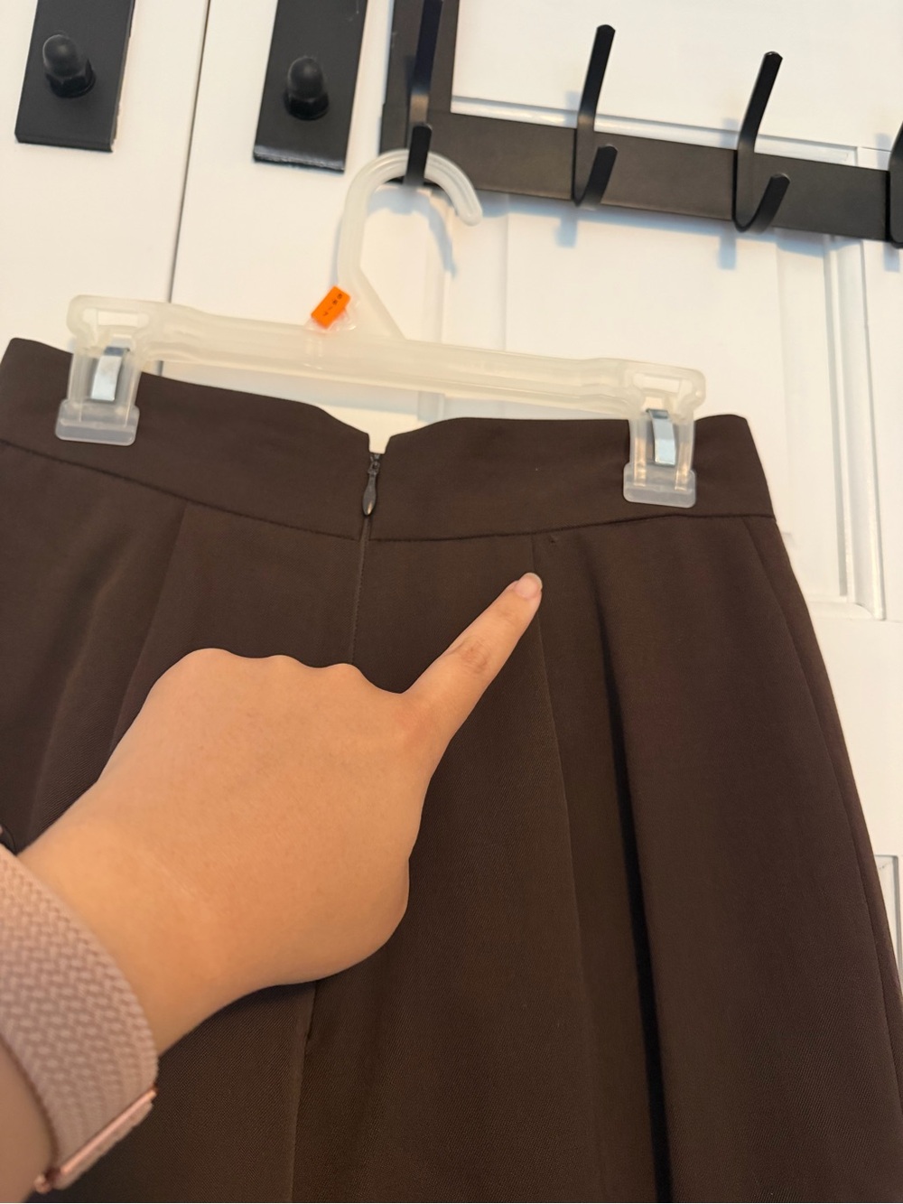 Barneys New York Cream Blouse with Brown High-Waist Trousers - Picture 4 of 10